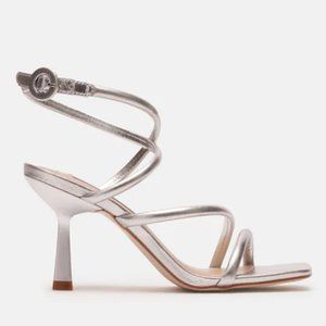 Badgley Mischka Strappy Heels Silver Sandals Metallic Leather SZ 9